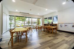 Crystal Court (D10), Retail #505653421